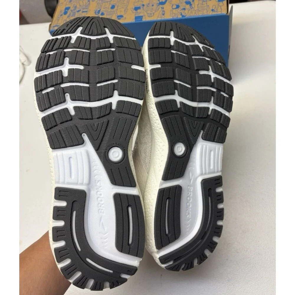 Brooks Ghost 16 Neutral White Cushioned Men’s Running Shoe Size 11.5M New in Box